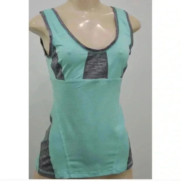 Lululemon run: recharge tank - Picture 1 of 7